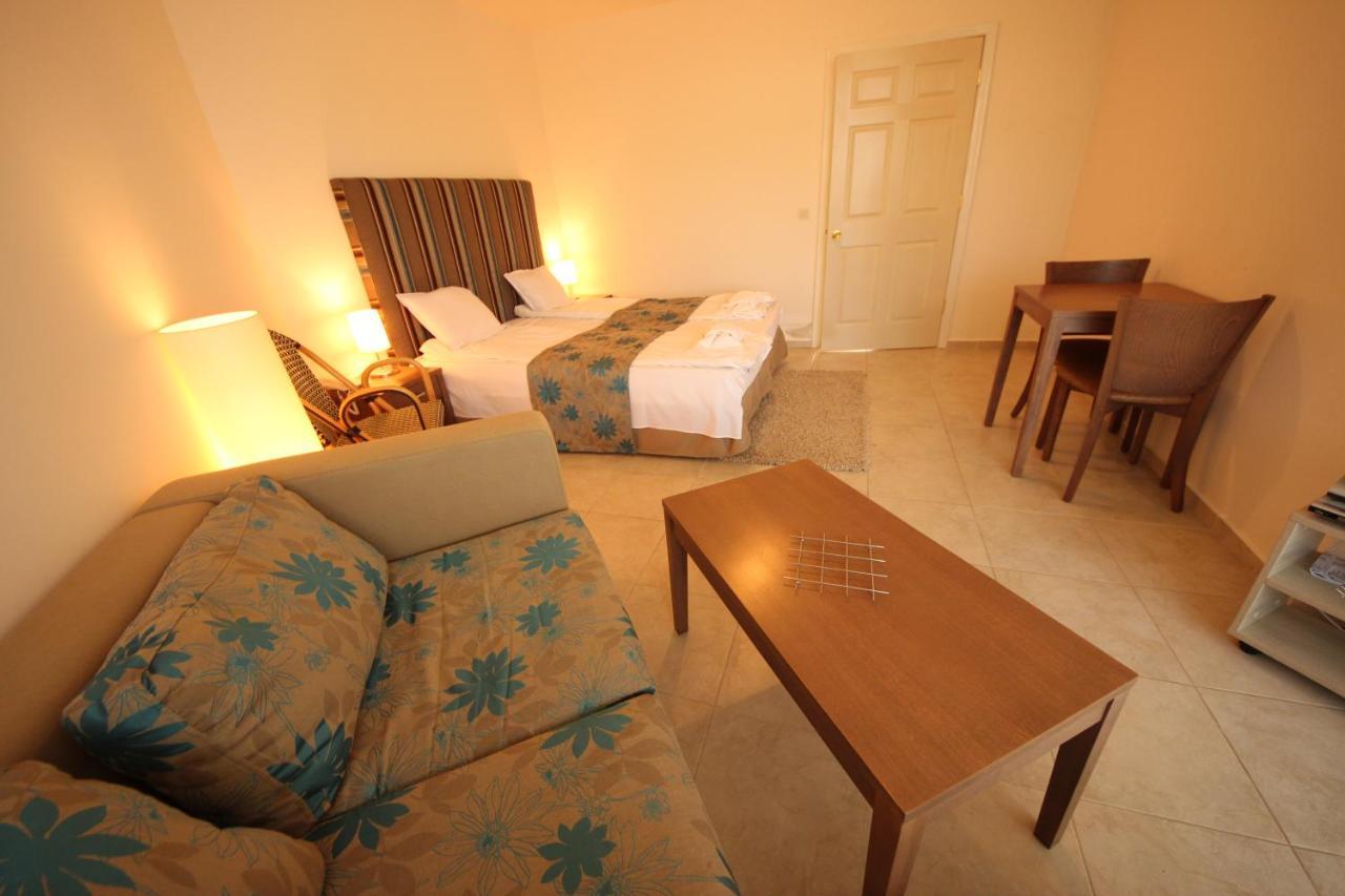 Menada Sozopol Apartments Екстер'єр фото